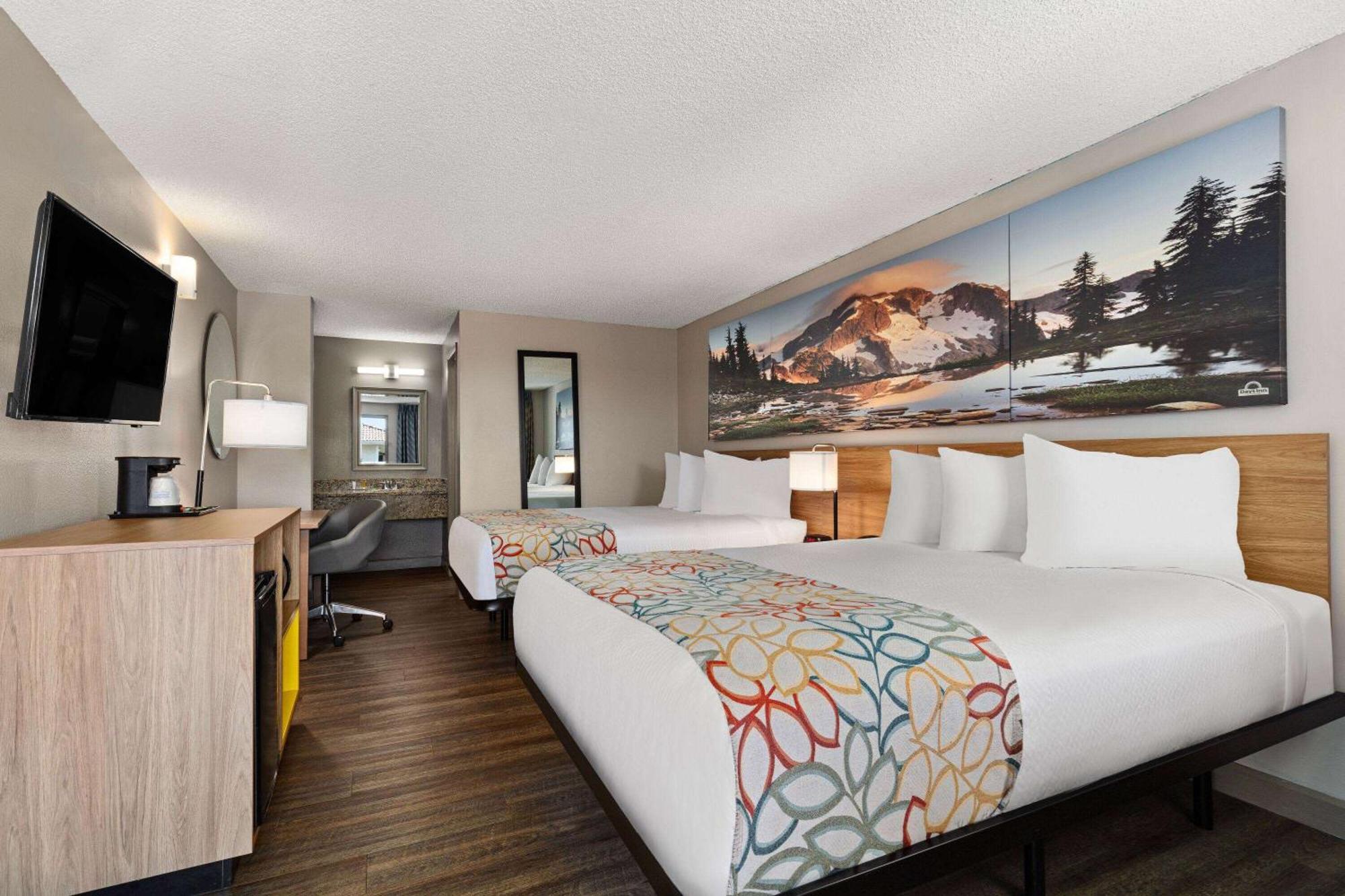 Days Inn By Wyndham Lakewood South Tacoma Eksteriør bilde