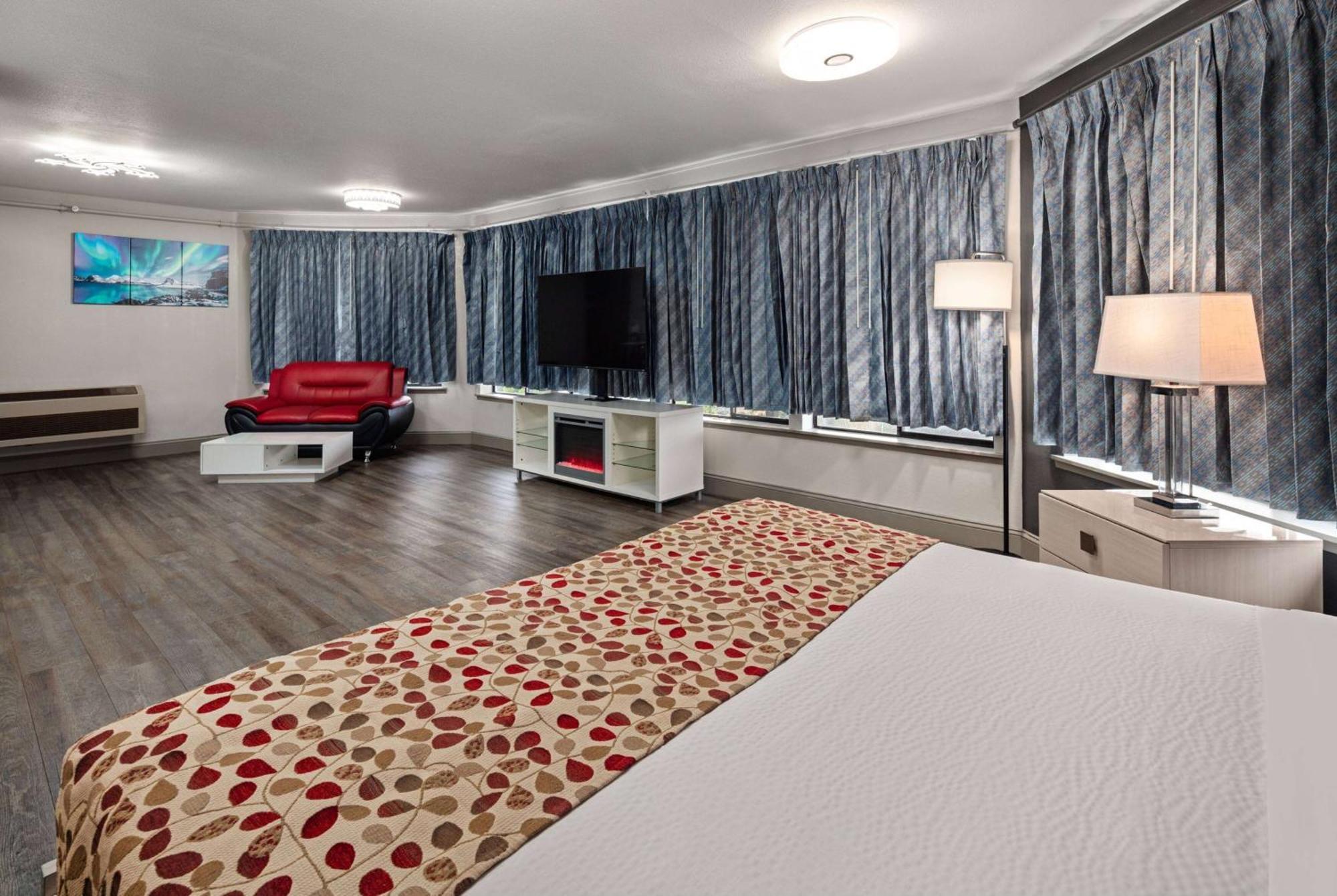 Days Inn By Wyndham Lakewood South Tacoma Eksteriør bilde