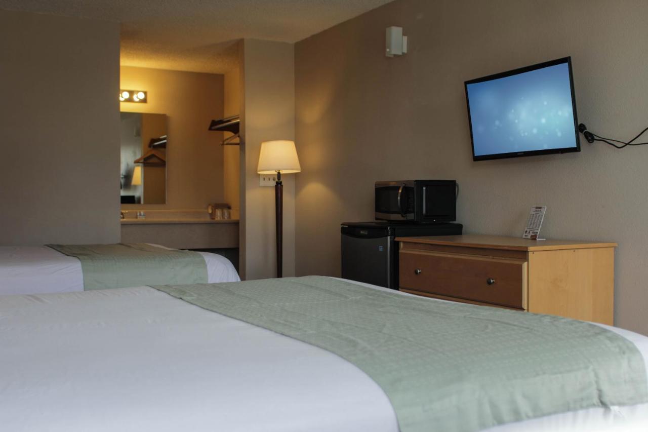 Days Inn By Wyndham Lakewood South Tacoma Eksteriør bilde